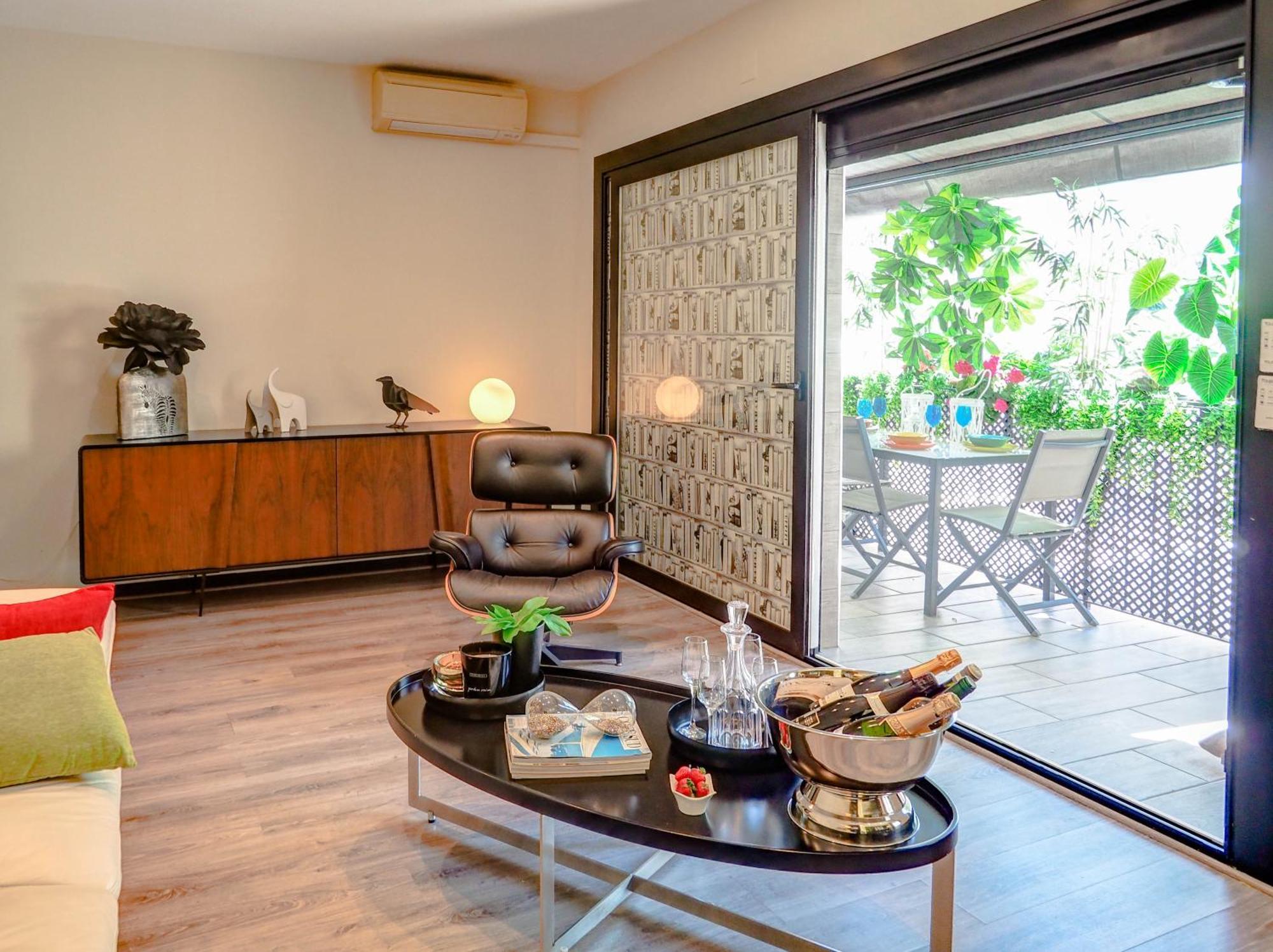 Flamingo Apartment By Hello Homes Sitges Luaran gambar